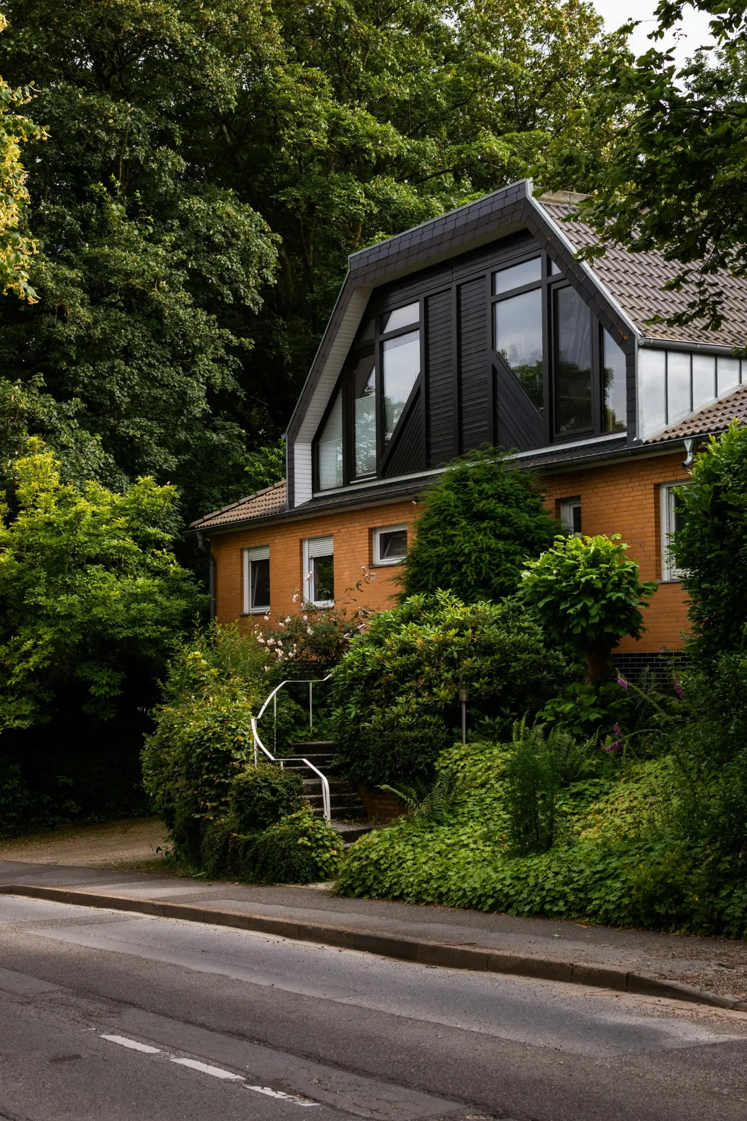 Architektonischer Grundriss mit eingezeichneten Fensterflächen